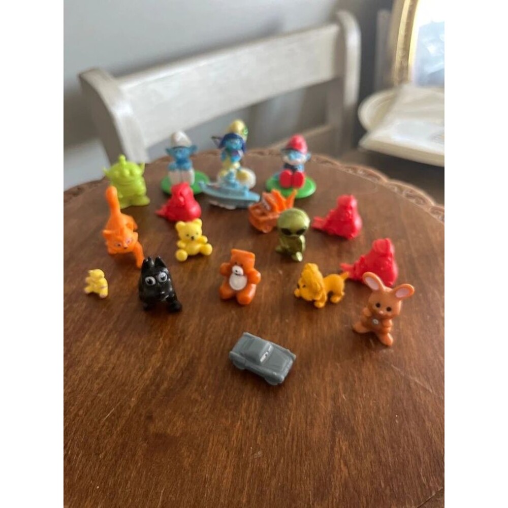 Miniature figurine lot